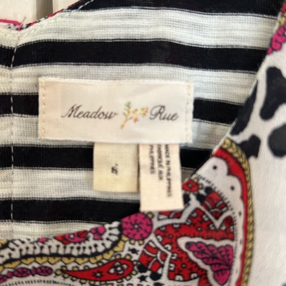 Fun tank top. Black and white stripes with pink paisley over blouse. Size Small - Picture 3 of 5